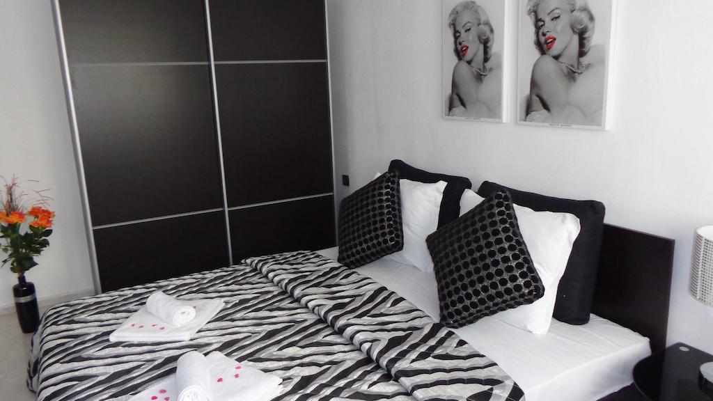 Zoya Apartment Burgas Room photo